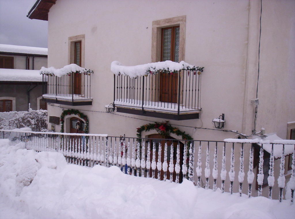 Le Antiche Torri Bed & Breakfast Pescasseroli Exterior photo