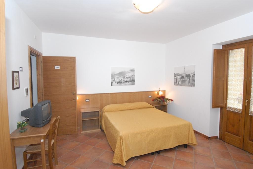 Le Antiche Torri Bed & Breakfast Pescasseroli Room photo